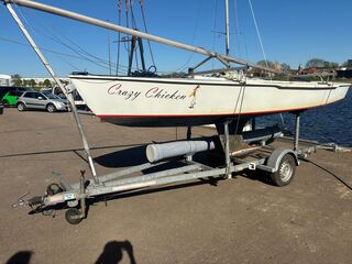 Open zeilboot 20m2 , Kielzugvogel, 5,8 meter, Grijs / Chroom